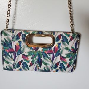 Purse/ clutch with removable chain